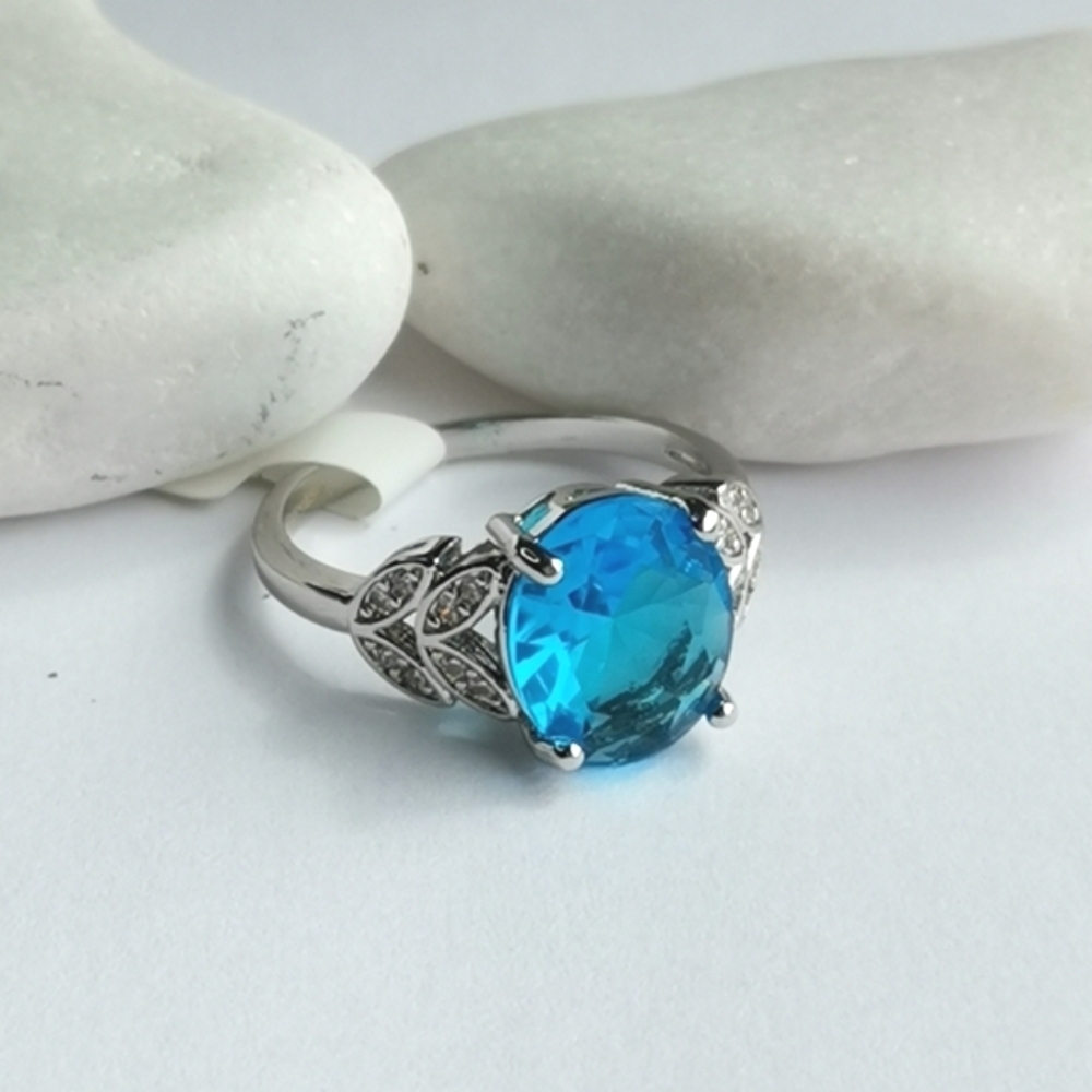 NWT CZ Swiss Blue Topaz cz ring size 7